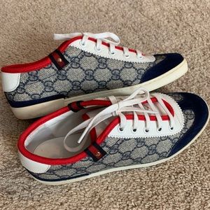 Gucci sneakers 35 1/2 gg supreme